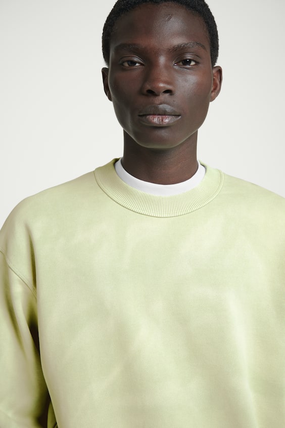 HM SWEATSHIRT MIT ACID-WASCHUNG