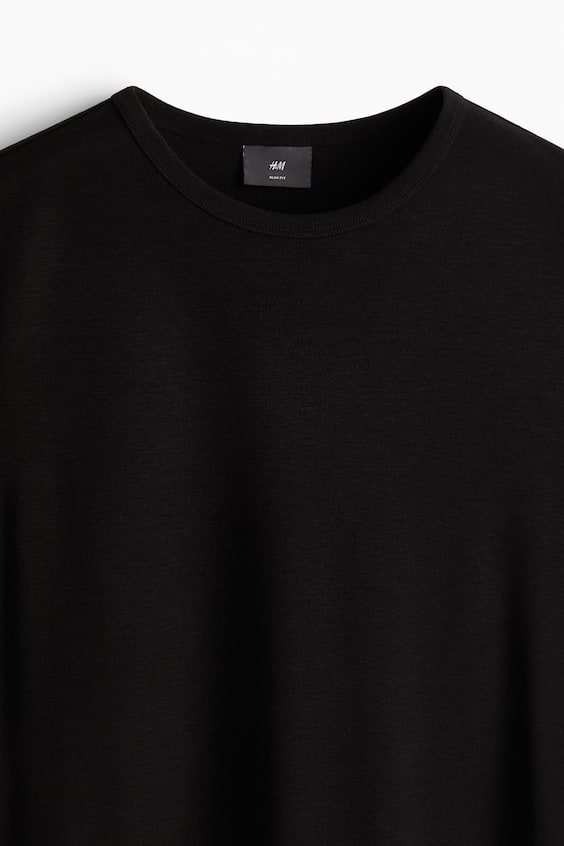 HM T-Shirt In Slim Fit