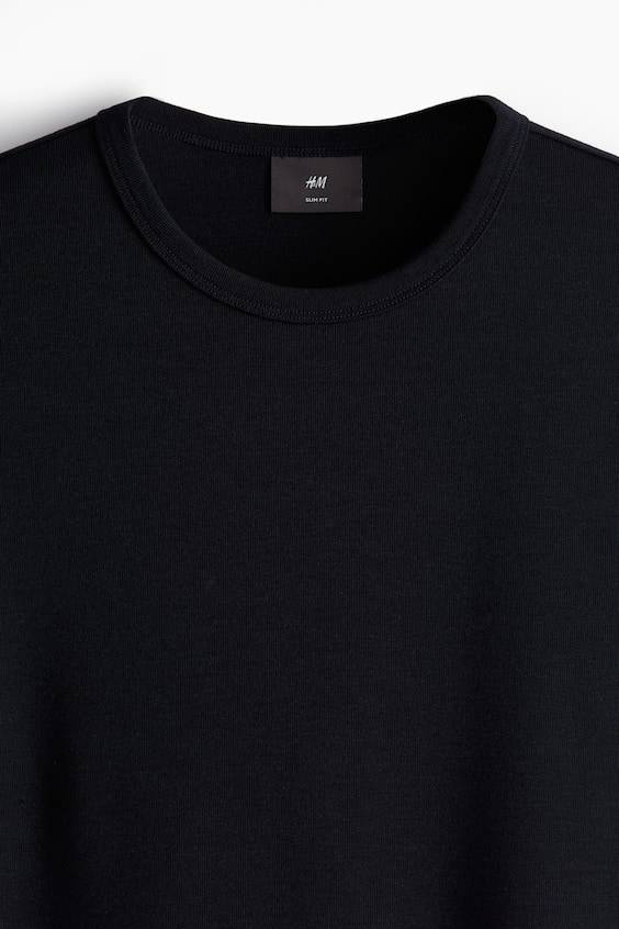 HM T-Shirt In Slim Fit