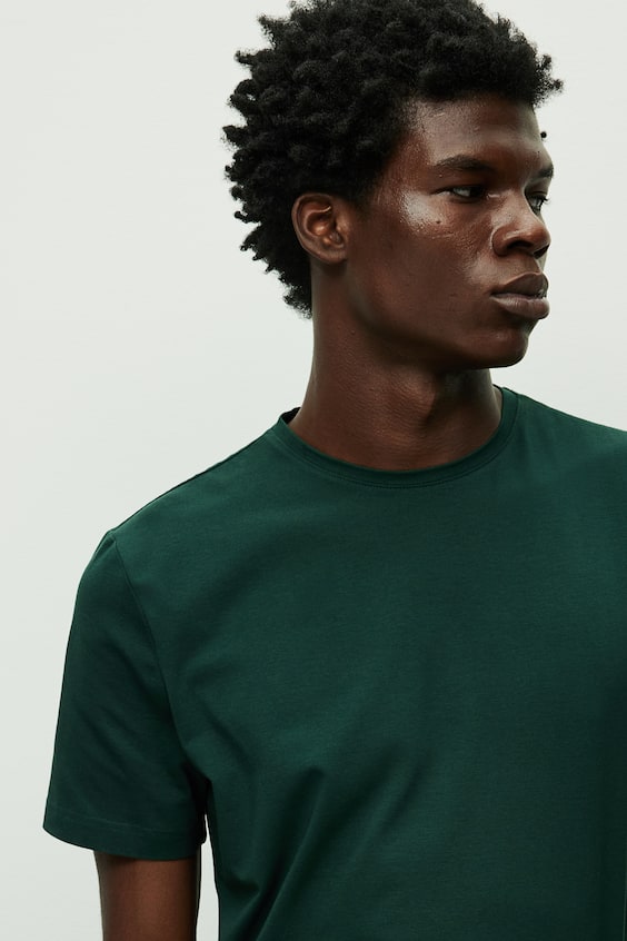 HM T-Shirt In Slim Fit