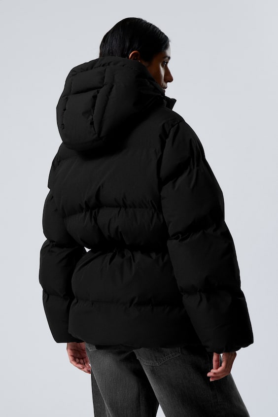 HM Taillierte Pufferjacke
