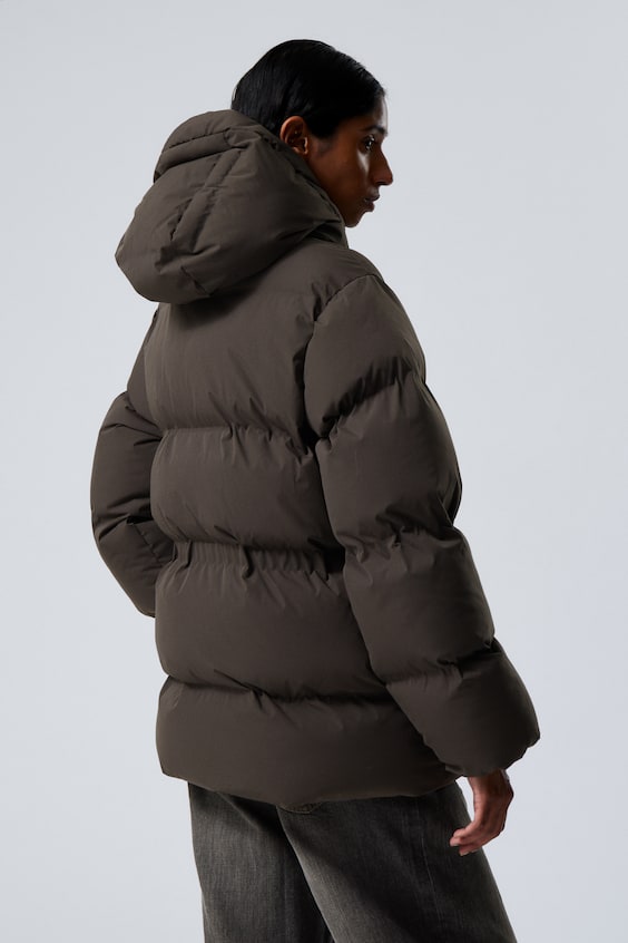 HM Taillierte Pufferjacke