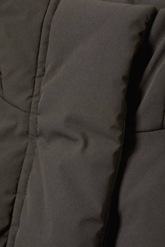 HM Taillierte Pufferjacke