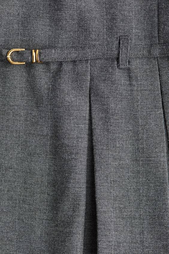 HM Trägerkleid Mit Faltenrock