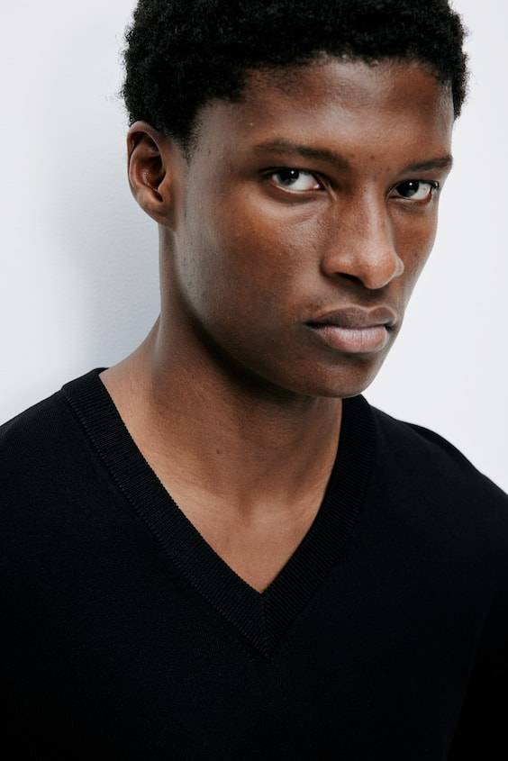 HM V-Pullover Aus Feinstrick In Slim Fit