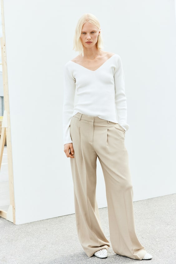 HM V-Shirt in Rippstrick