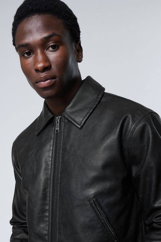 HM Verkürzte Kunstlederjacke