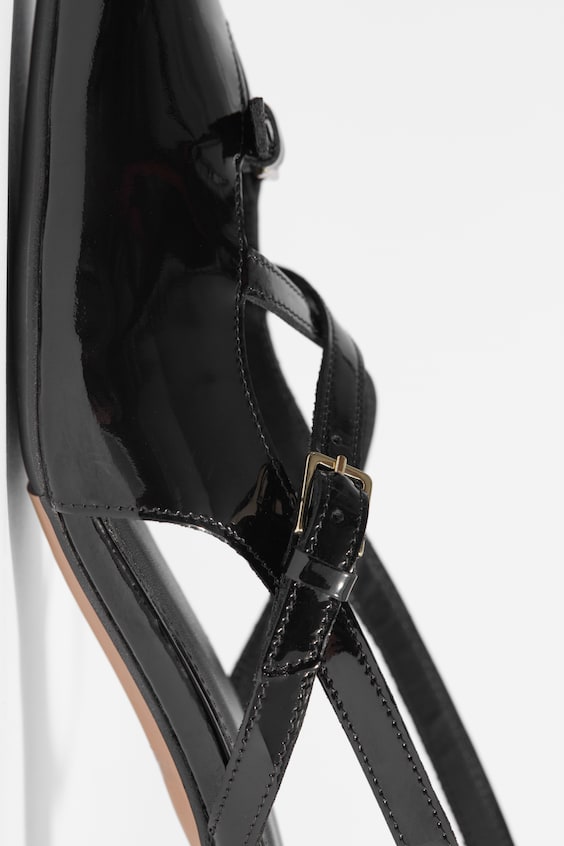 HM Verzierte Slingback-Pumps