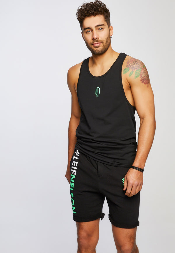 Leif Nelson Gym-Stringer