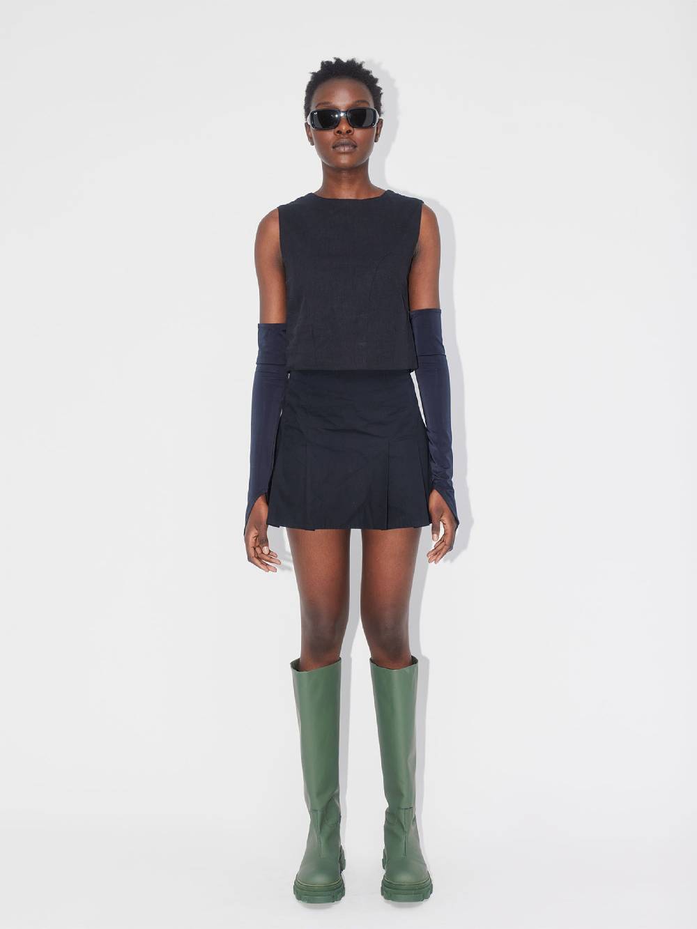 ABOUT YOU REBIRTH STUDIOS Top 'Gossy' In Black