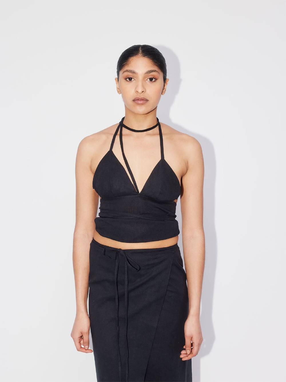 ABOUT YOU REBIRTH STUDIOS Top 'Holiday' In Black