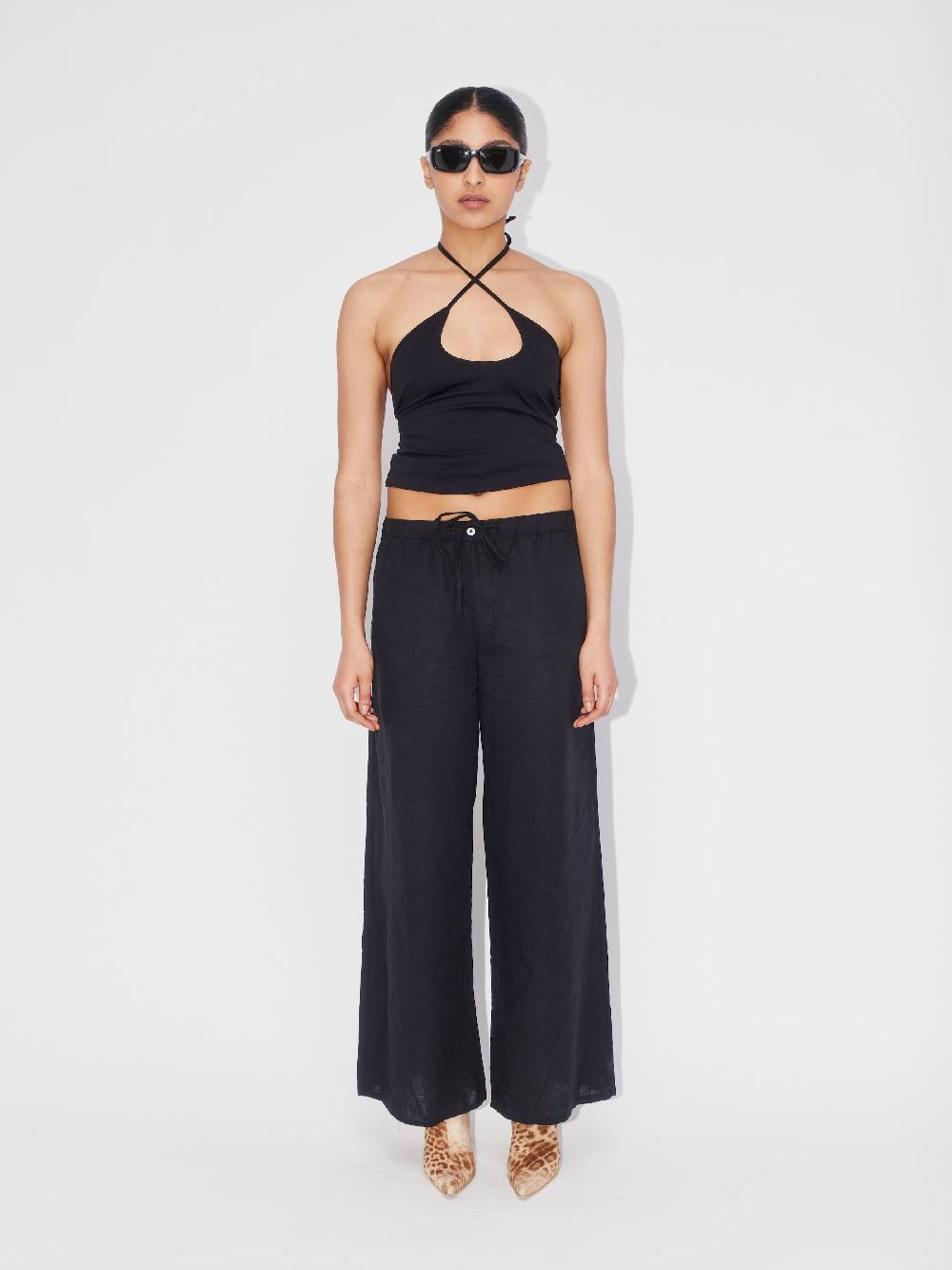 ABOUT YOU REBIRTH STUDIOS Top 'Iris' In Black