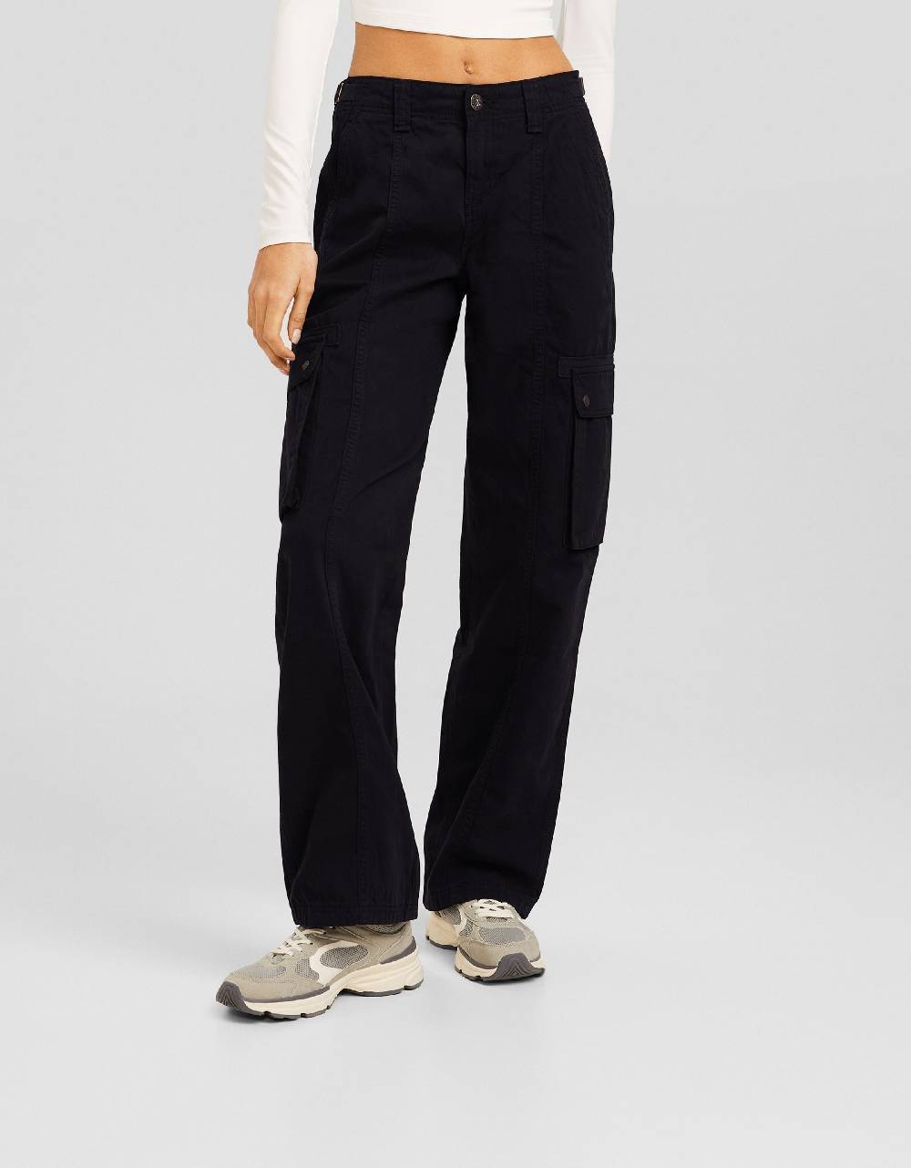 Bershka Loose Fit Cargo Pants In Black