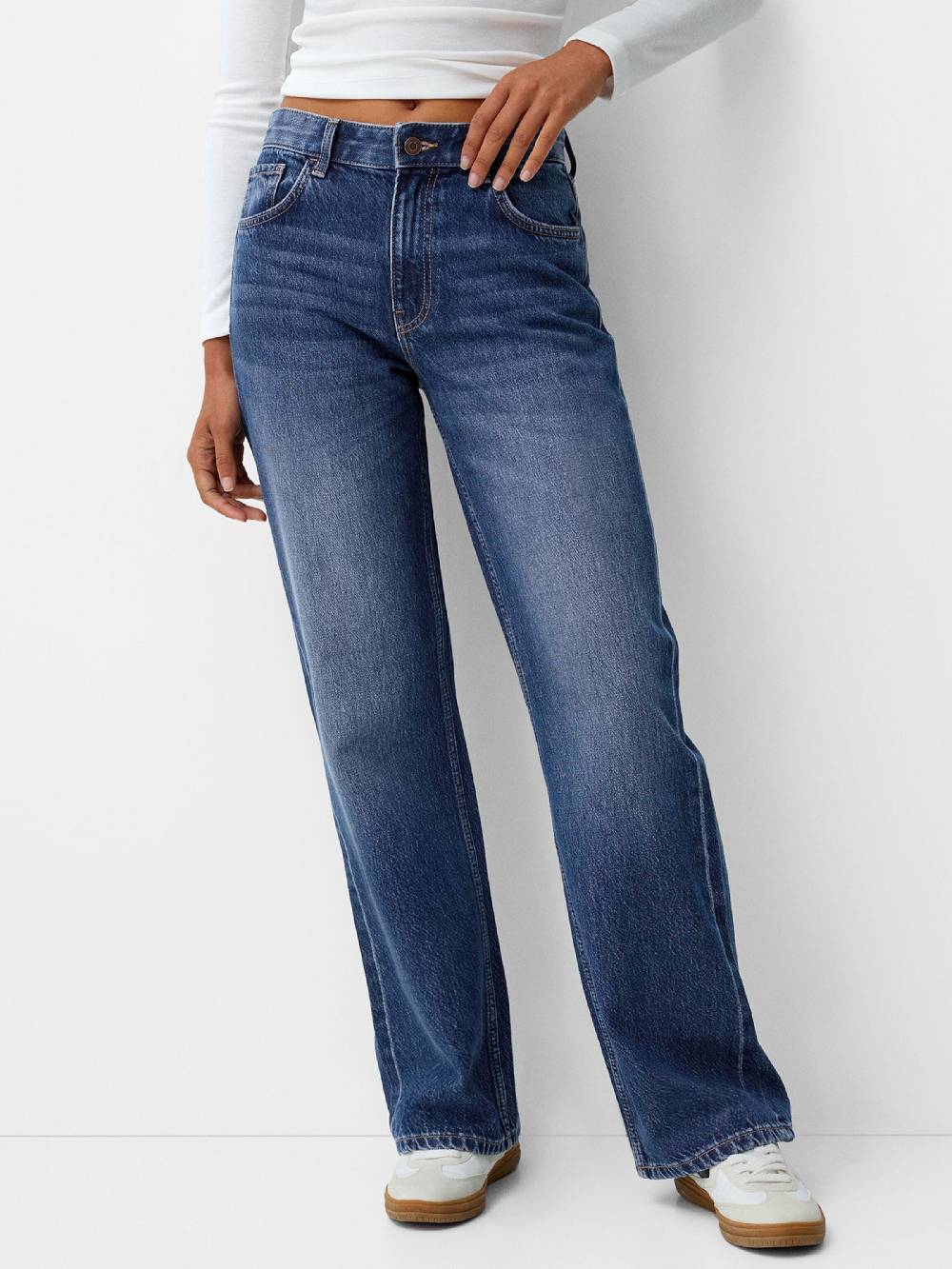 Bershka Loose Fit Jeans In Dark Blue