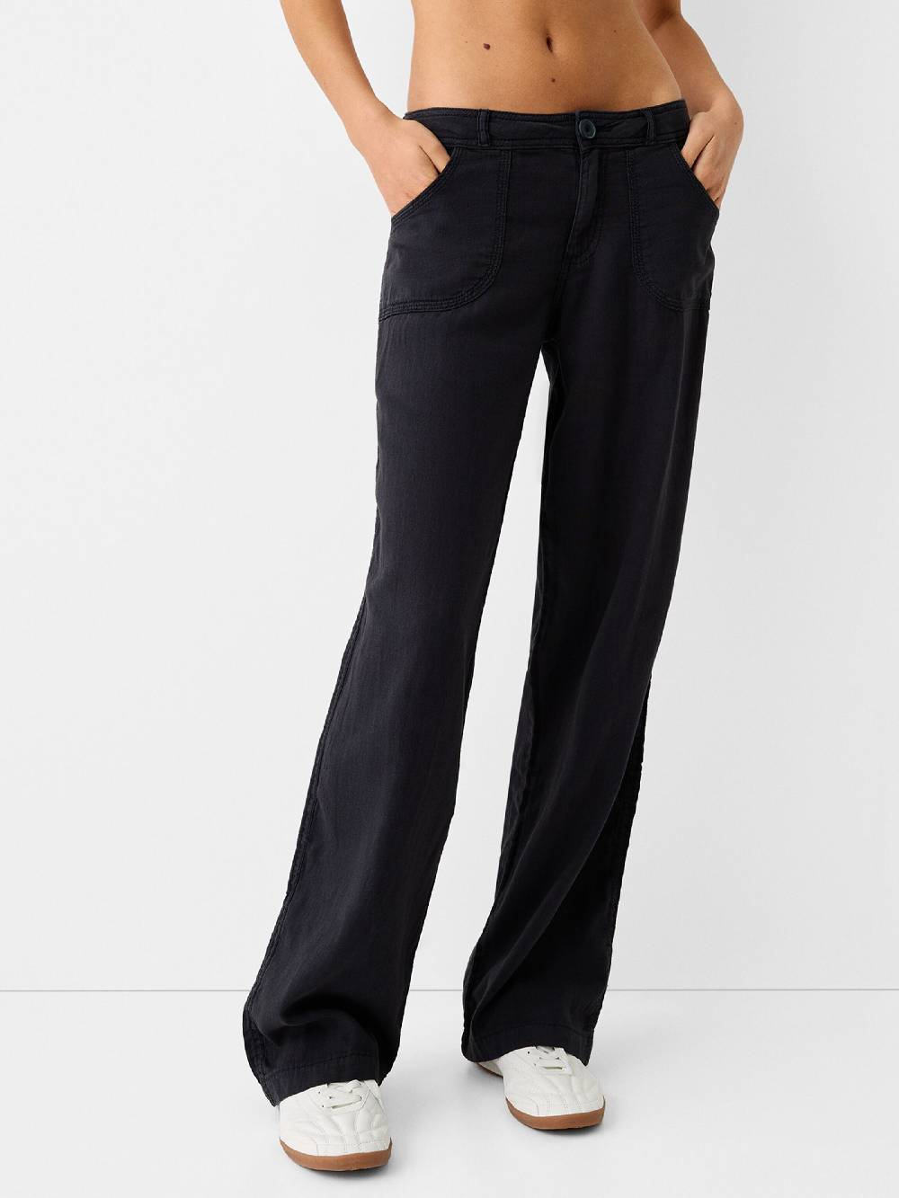 Bershka Loose Fit Pants In Black