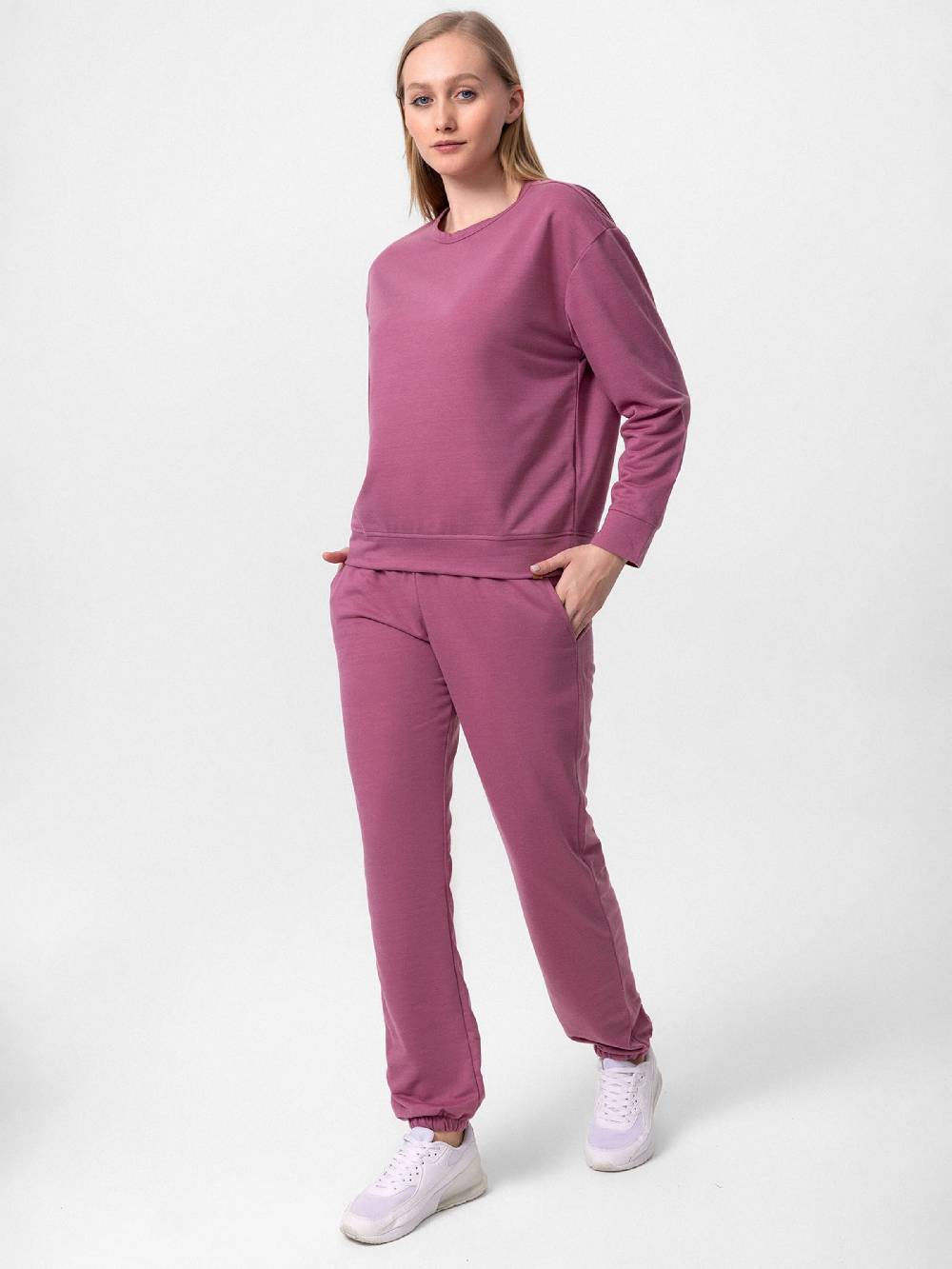 Cool Hill Sweatsuit In Dark Pink