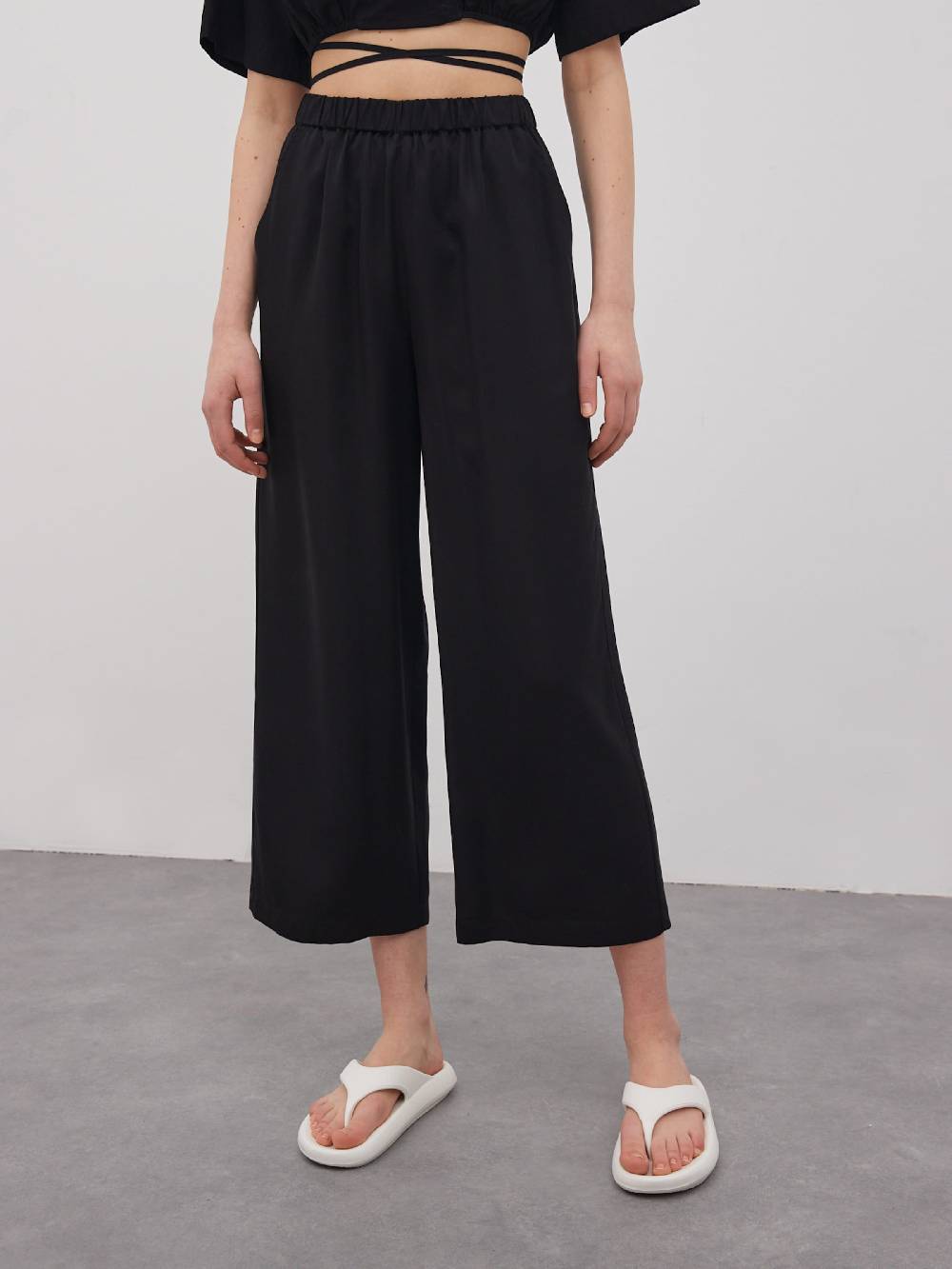 EDITED Wide Leg Pants 'Nona' In Black