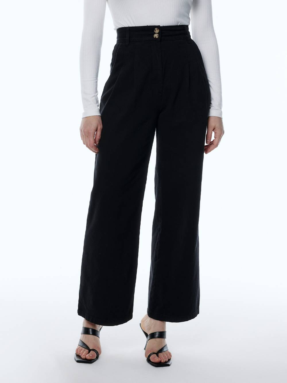 EDITED Wide Leg Pleated Jeans 'Ellis' In Black