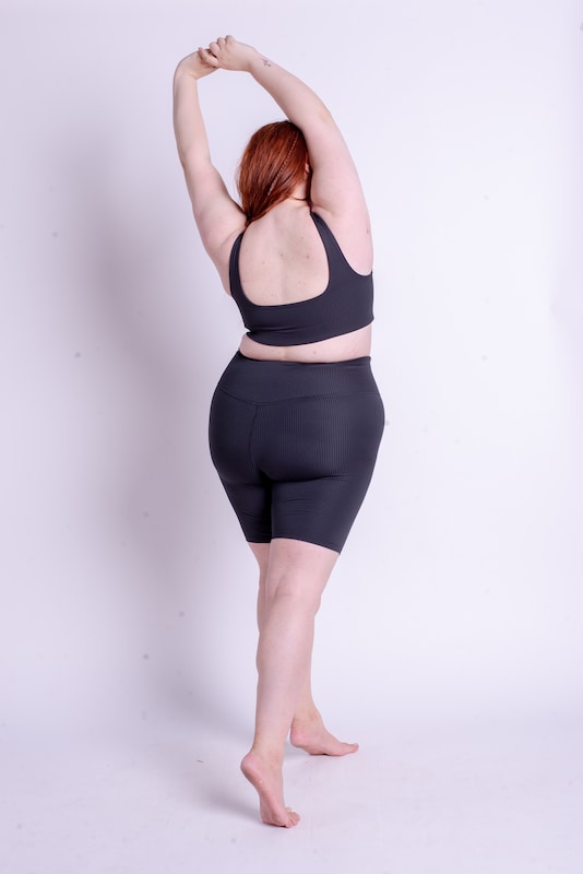 Girlfriend Collective Skinny Workout Pants in Black