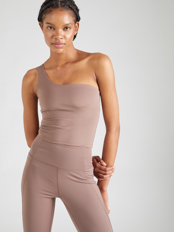 Girlfriend Collective Sports Top 'Bianca' in Mocha