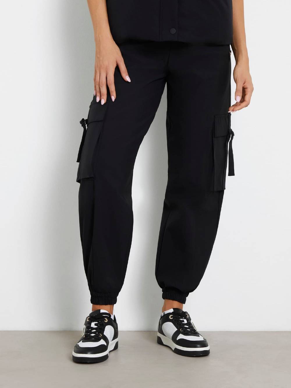 GUESS Tapered Cargo Pants In Black