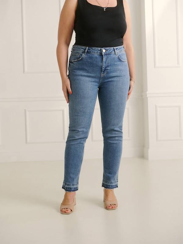 Guido Maria Kretschmer Curvy Regular Jeans 'Eve' in Blue Denim