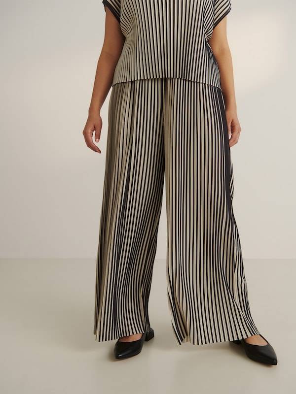 Guido Maria Kretschmer Curvy Regular Pants 'Luise' in Beige, Dark Brown