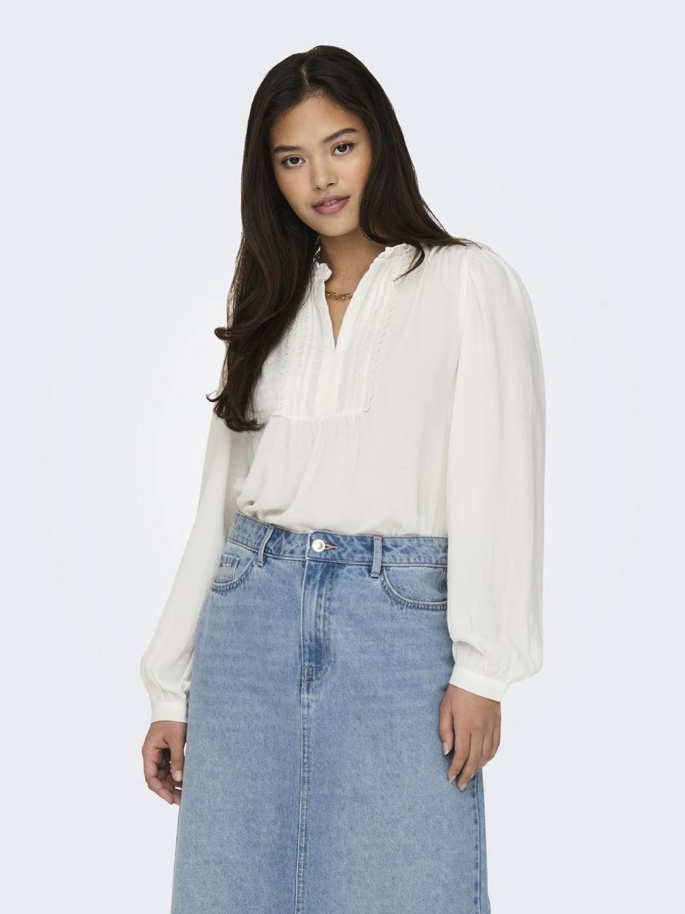 JDY Blouse 'RACHEL' In White