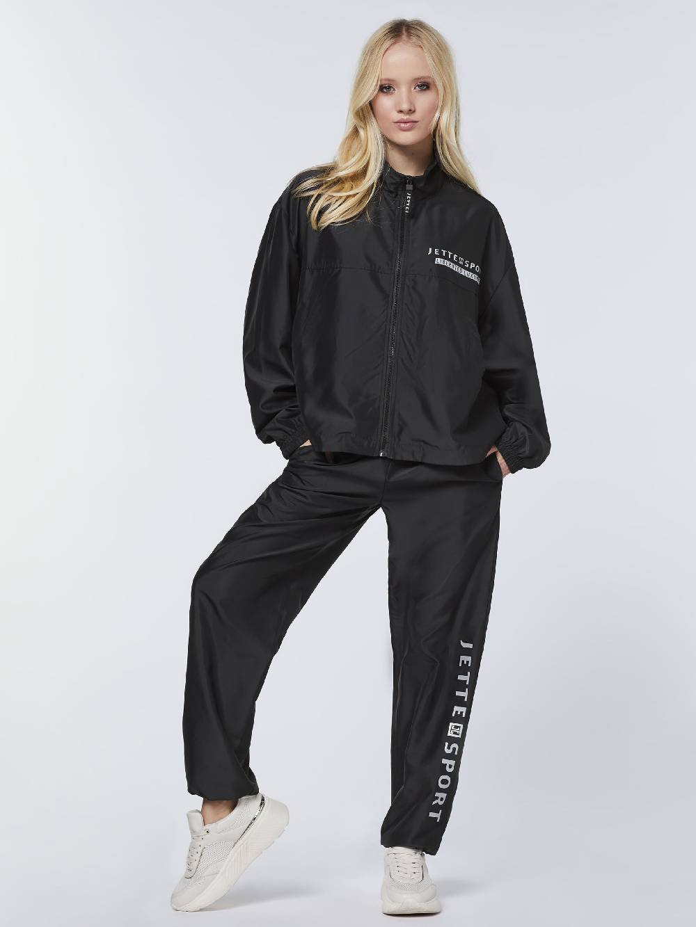 Jette Sport Sweatsuit In Black