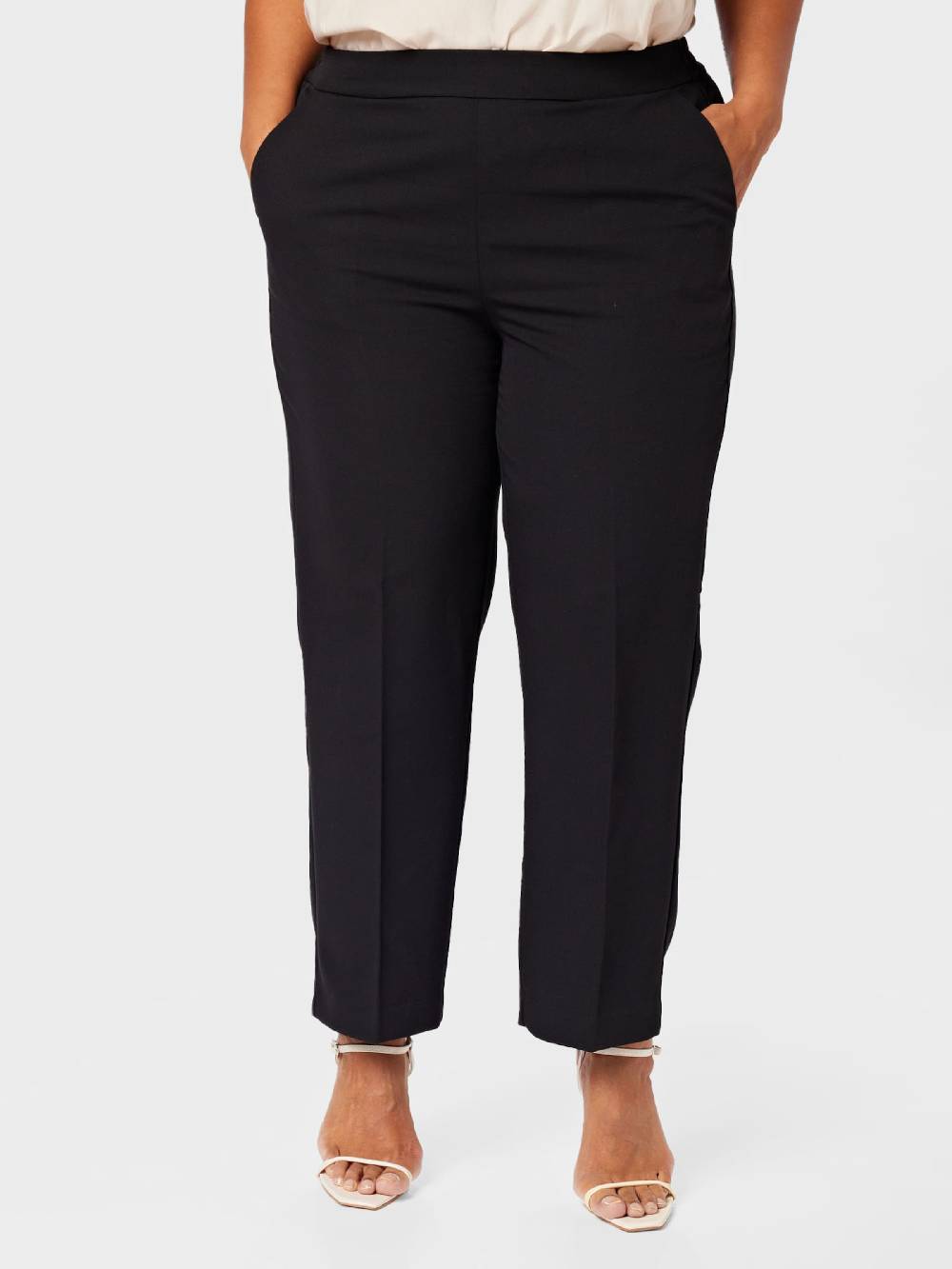 KAFFE CURVE Regular Pleated Pants 'Sakira' In Black