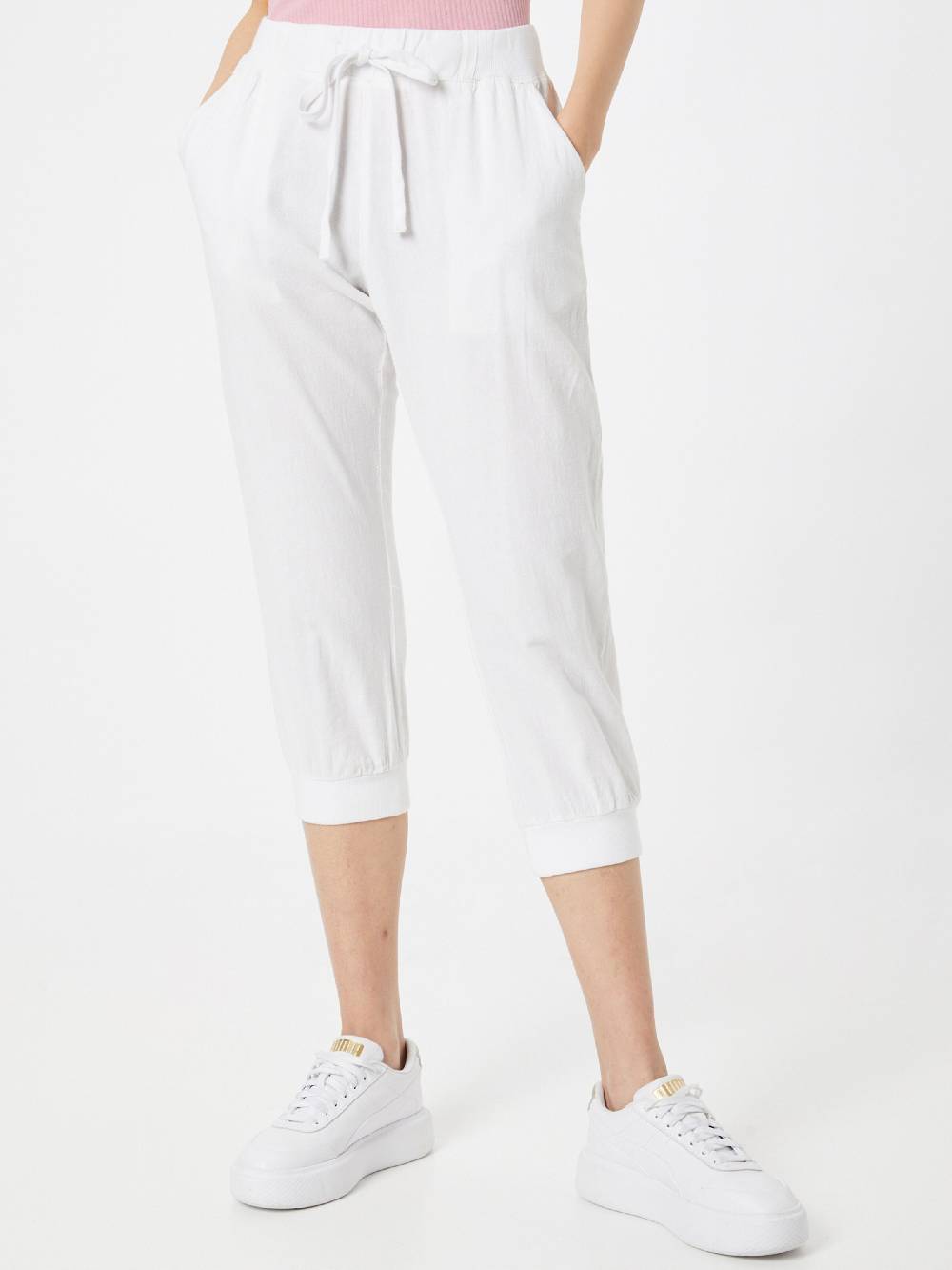 Kaffe Tapered Pants 'Naya' In White
