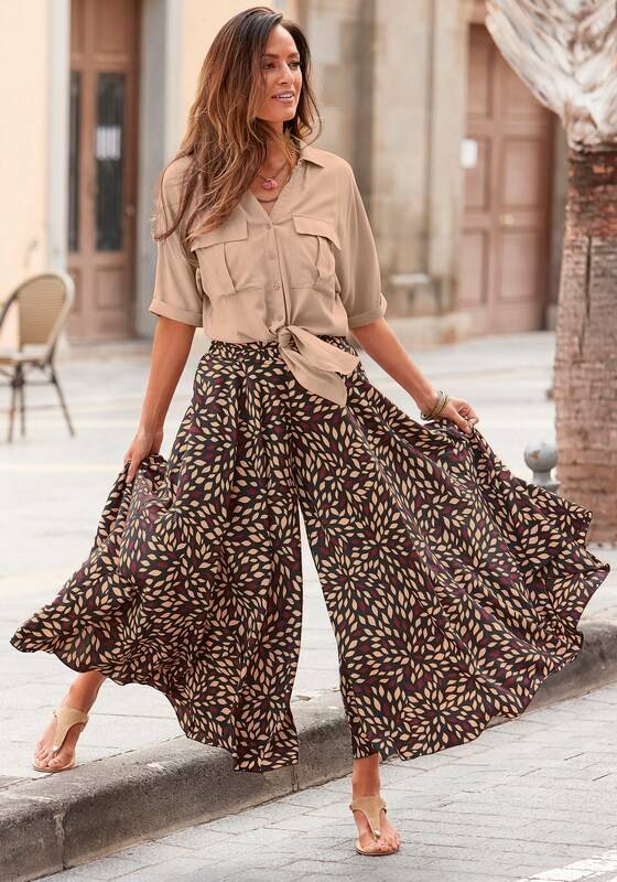 LASCANA Skirt in Beige