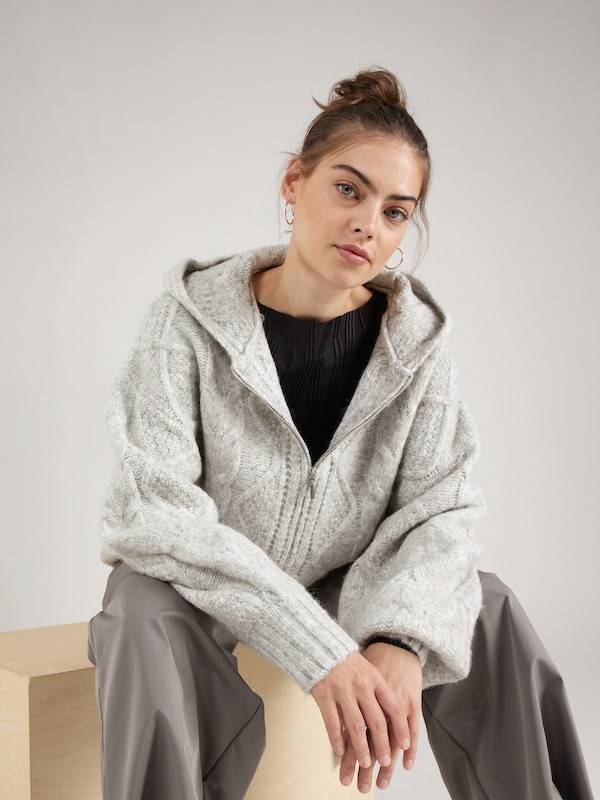 millane Knit Cardigan 'Paula' in Grey