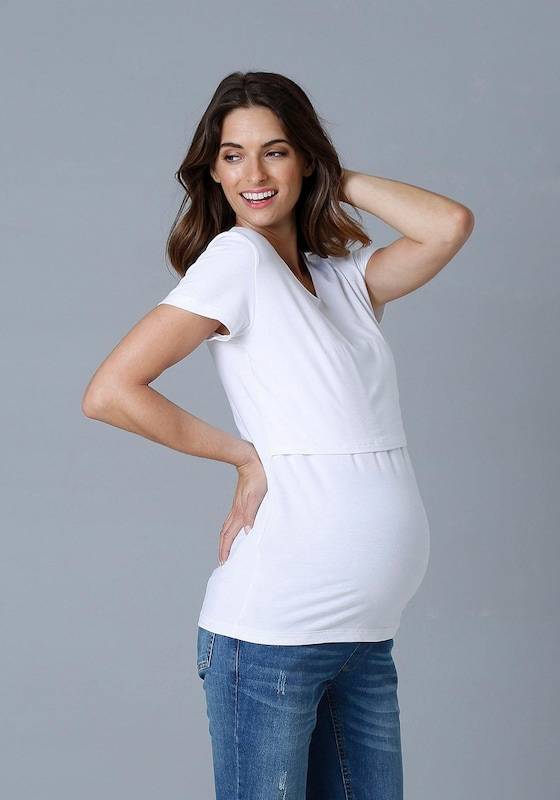 Neun Monate Shirt in Black, White