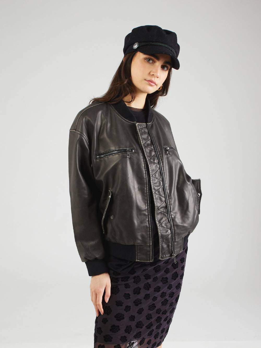 ONLY Between-Season Jacket 'HALLI' In Black