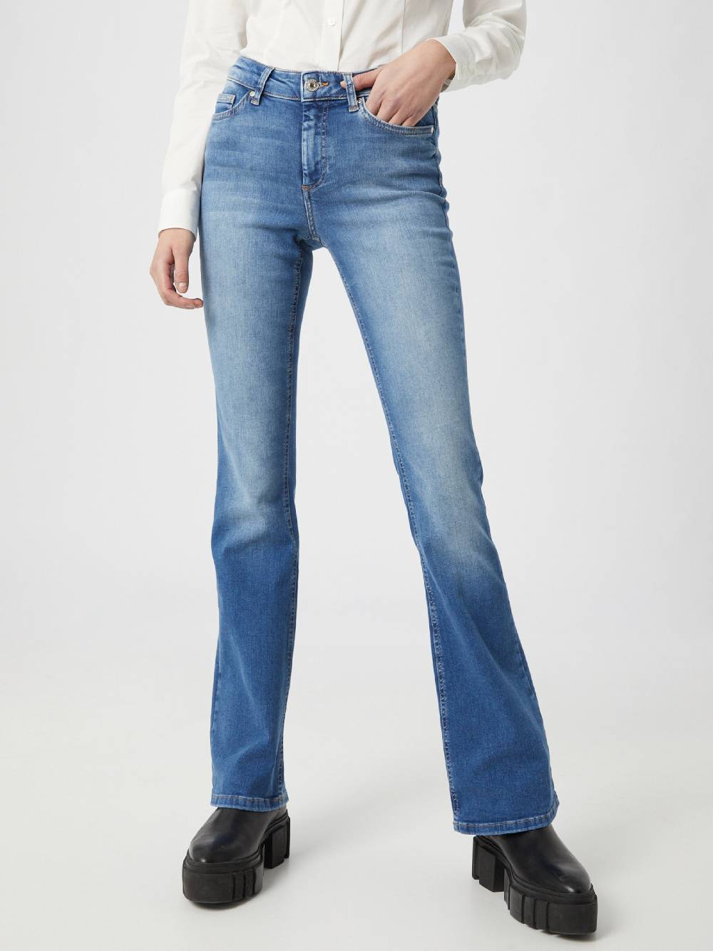 ONLY Flared Jeans In Blue Denim