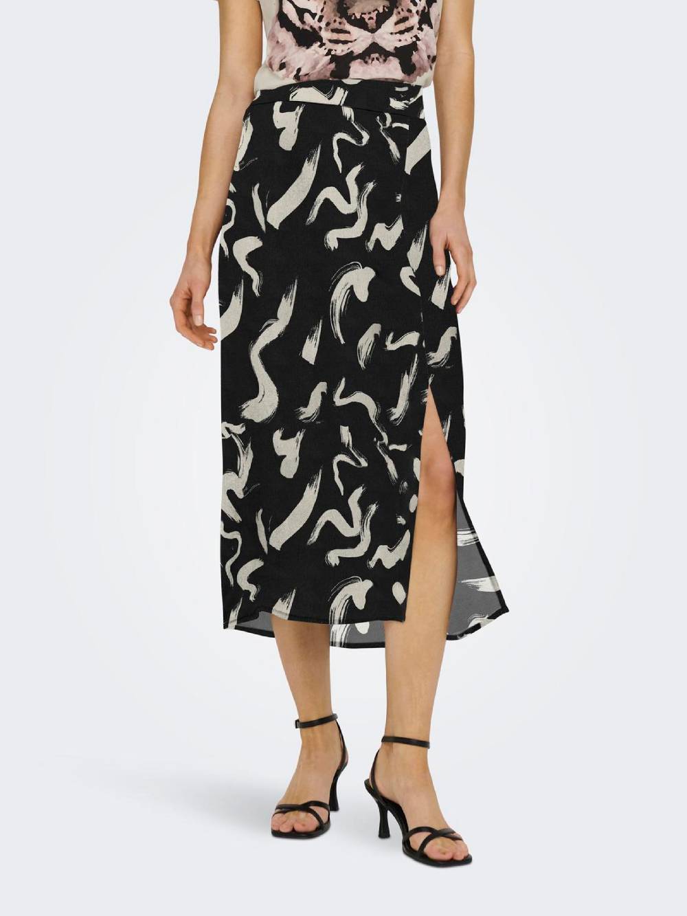 ONLY Skirt 'ONLNOVA LIFE PIPER' In Black