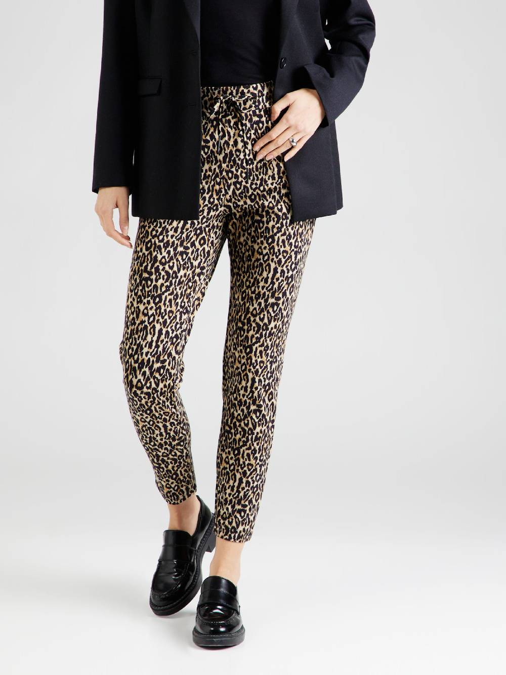 ONLY Tapered Pleat-Front Pants 'Poptrash' In Beige, Sand, Black