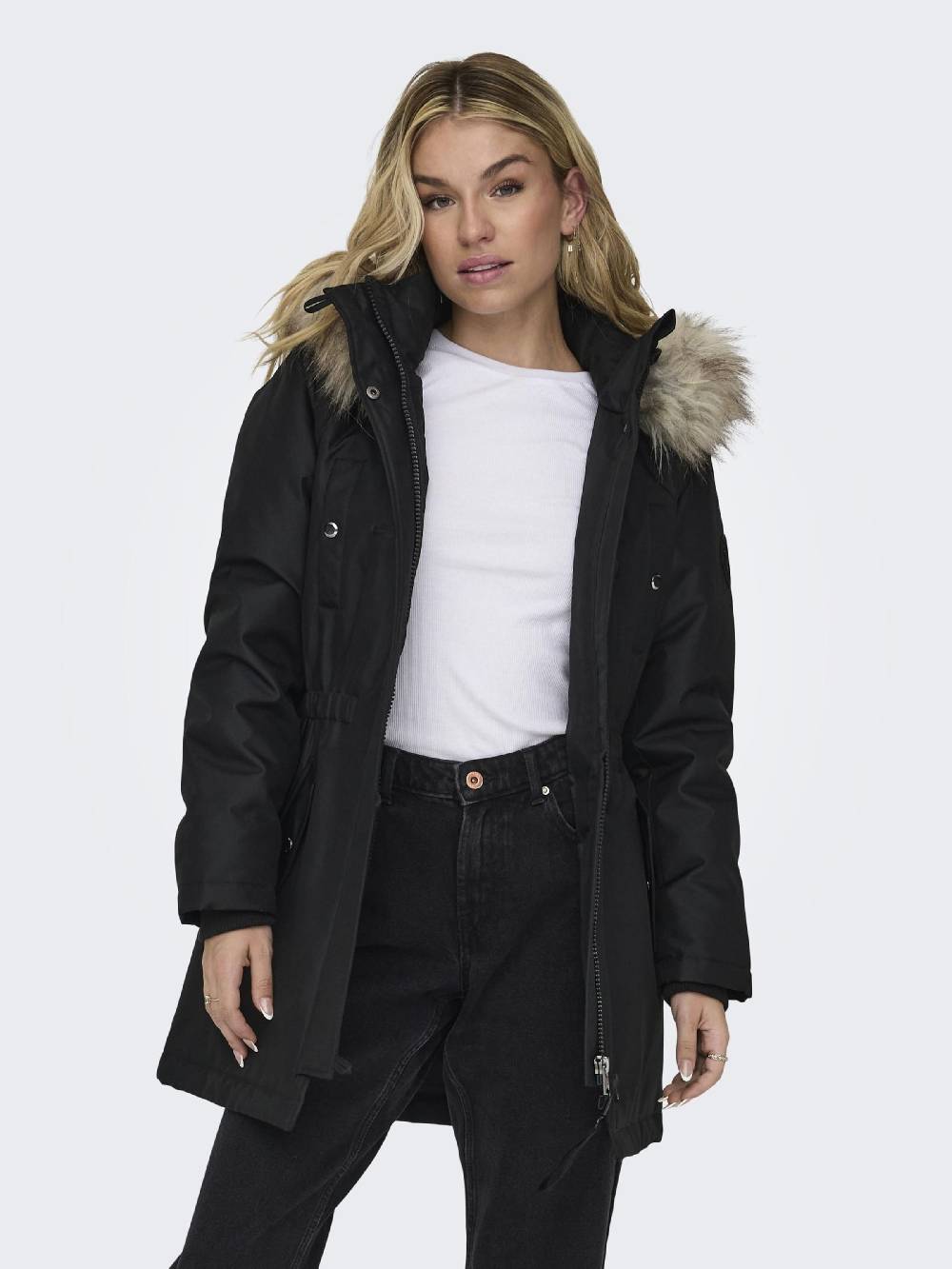 ONLY Winter Parka 'ONLIris' In Black