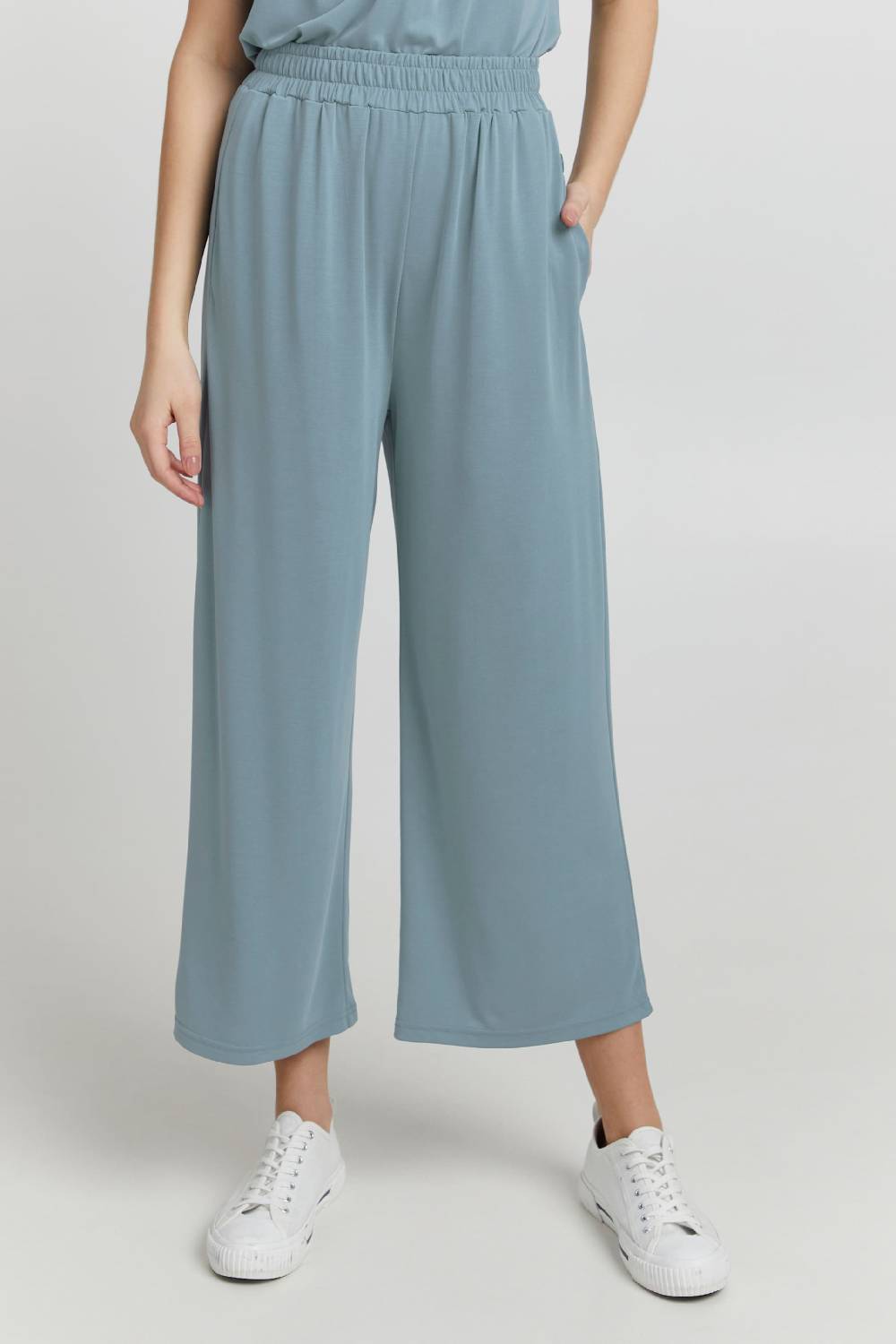Oxmo Wide Leg Pants 'Bryndis' In Blue