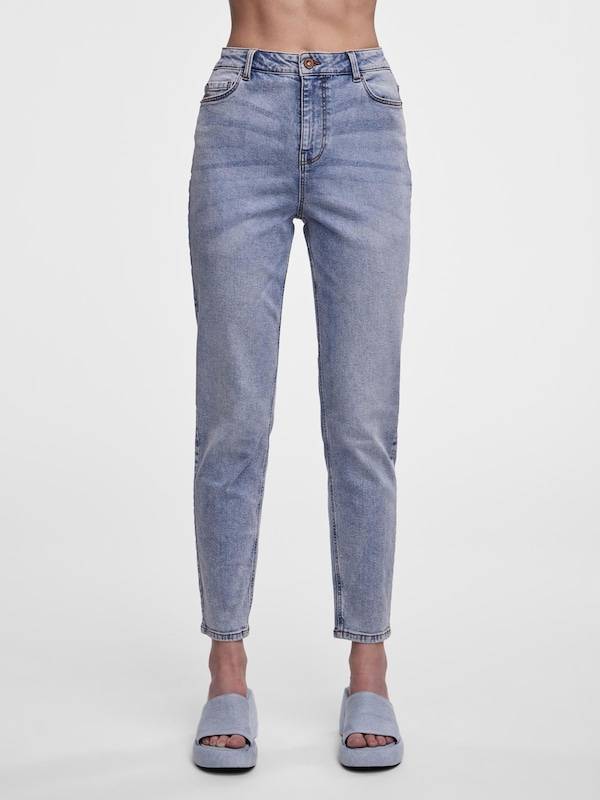 PIECES Tapered Jeans 'Kesia' in Light Blue