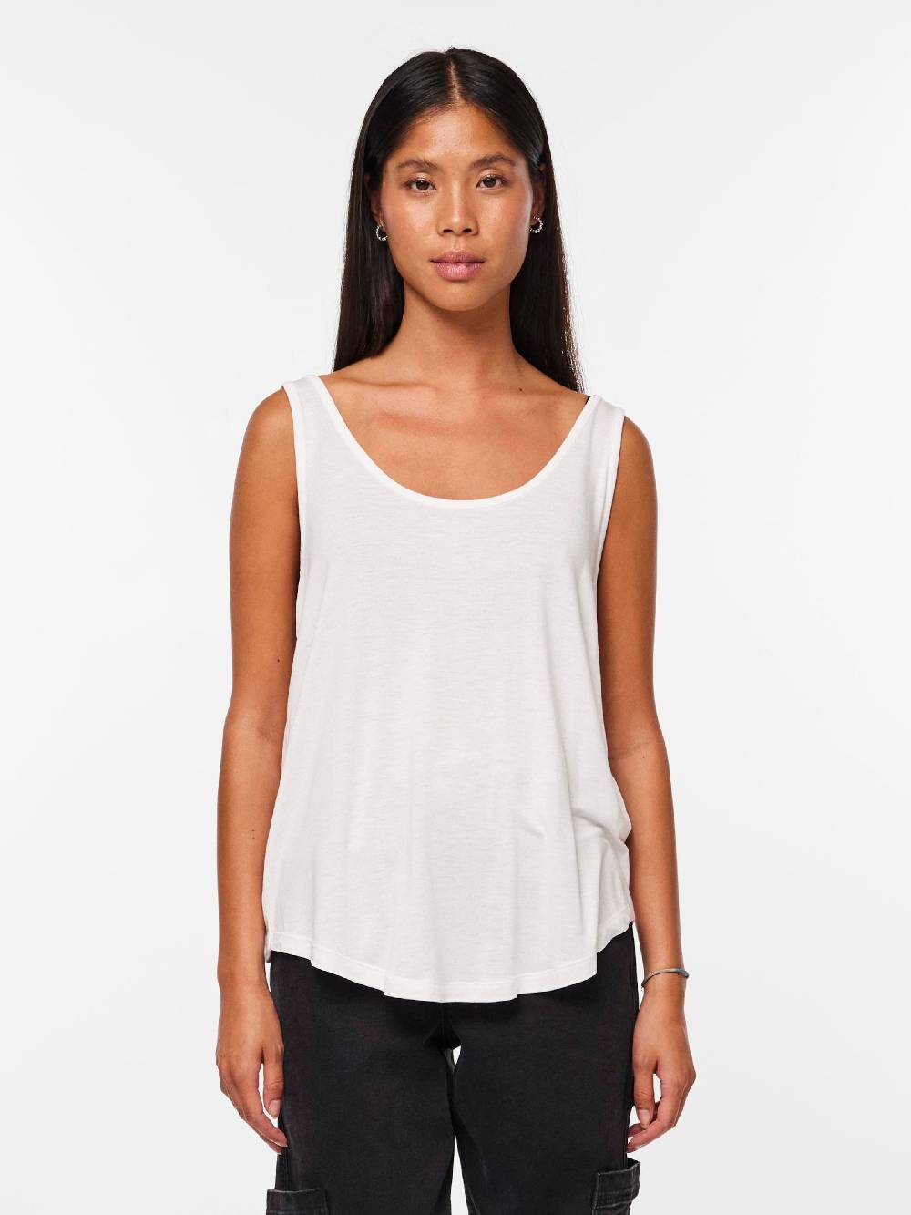 PIECES Top 'BILLO' In White