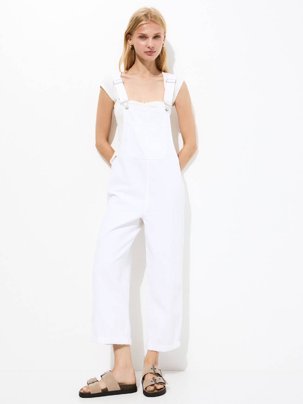Pull&Bear Loose Fit Jean Overalls In White Denim