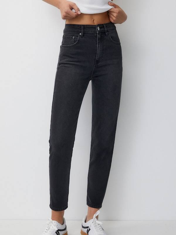 Pull&Bear Regular Jeans in Black