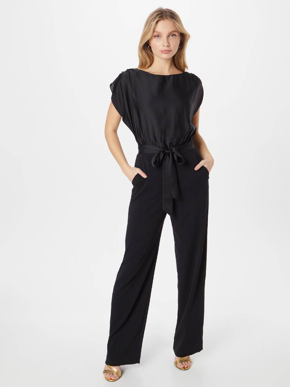 SWING Jumpsuit In Black