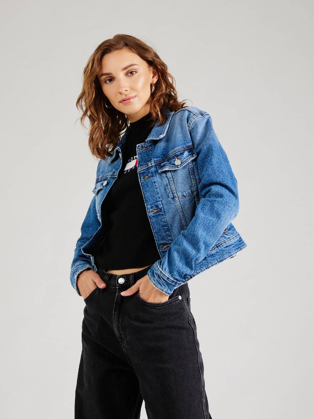 Tommy Jeans Between-Season Jacket 'Izzie' In Blue Denim