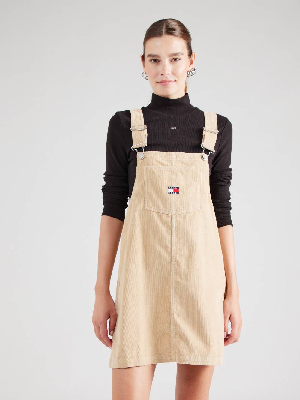 Tommy Jeans Overall Skirt In Sand