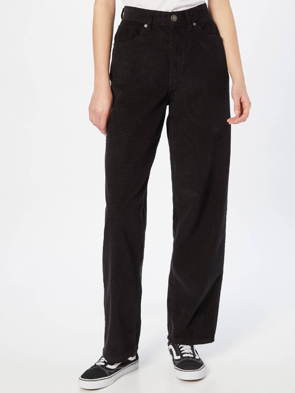 Urban Classics Loose Fit Pants In Black