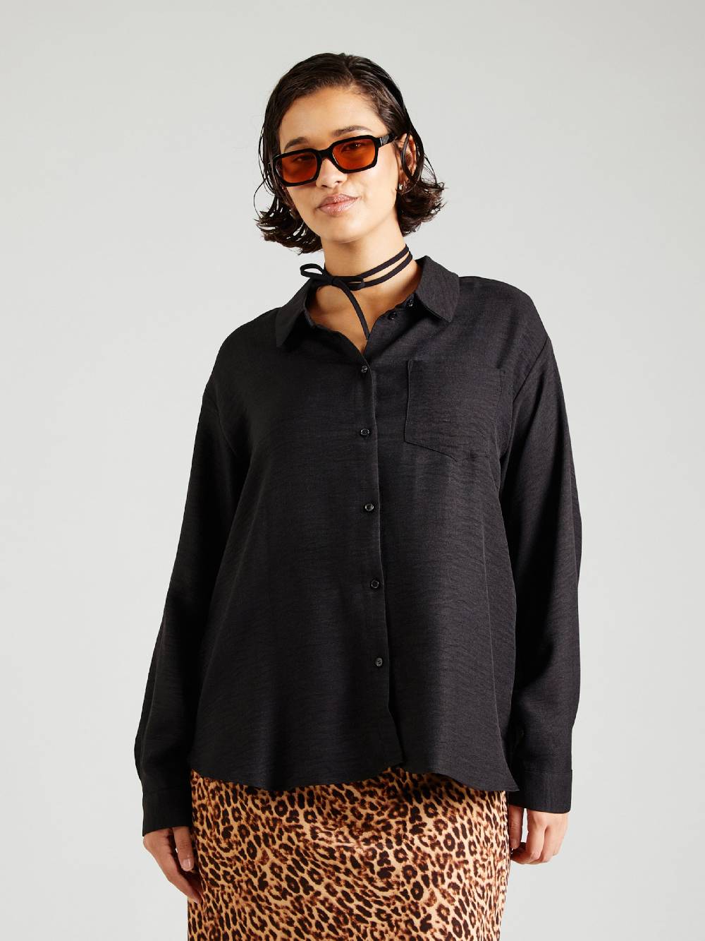 Vero Moda Curve Blouse 'VMCMELONEY' In Black