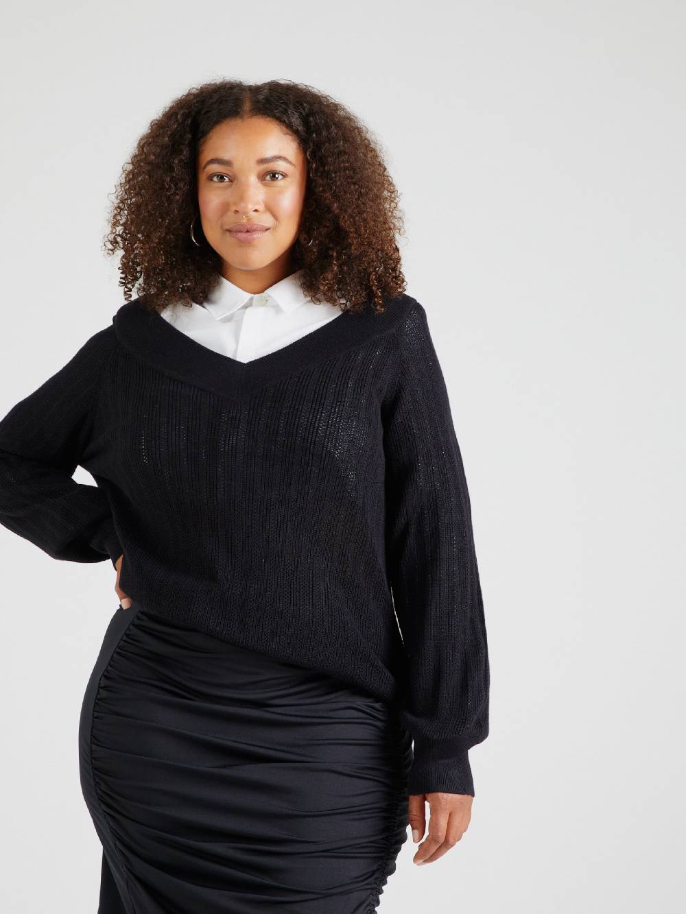 Vero Moda Curve Sweater 'VMCNewlexsun' In Black